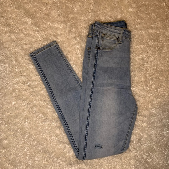 Take It Easy Ripped Skinny Jeans. - Picture 12 of 15